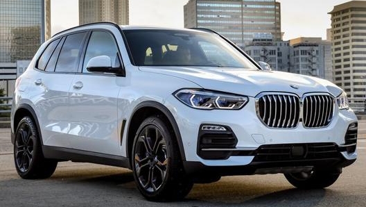 La Bmw X5 xDrive30d in allestimento xLine in offerta a luglio 2021