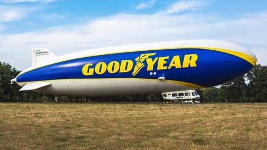 Il Blimp è lungo 75 metri e pesa quasi nove tonnellate