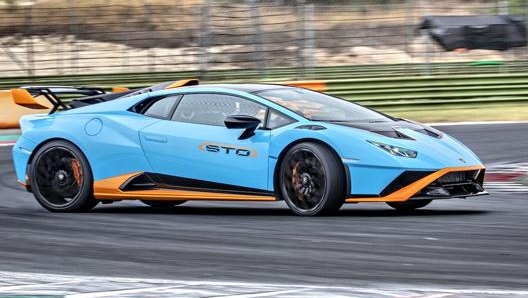 La Lamborghini Huracán Super Trofeo Omologata in pista a Vallelunga