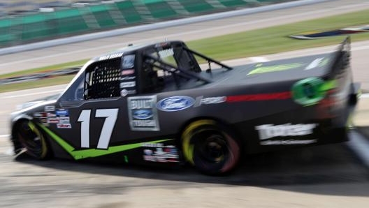 Hailie Deegan in gara nelle Truck series su Ford