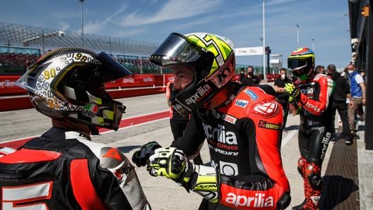 Aleix Espargaro, Loris Capirossi e Lorenzo Savadori in pista a Misano per l’Aprilia All Stars