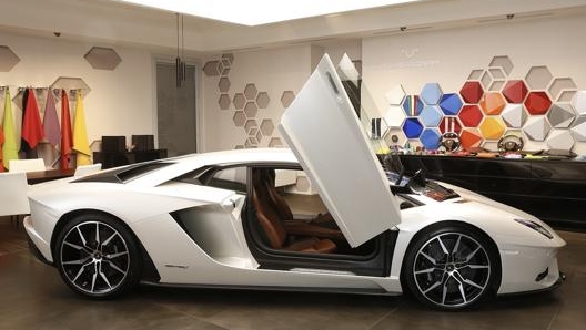 Il reparto Ad Personam nella sede Lamborghini di SantAgata Bolognese