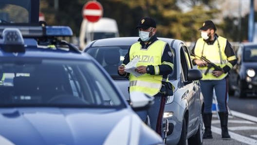 Un controllo della polizia stradale