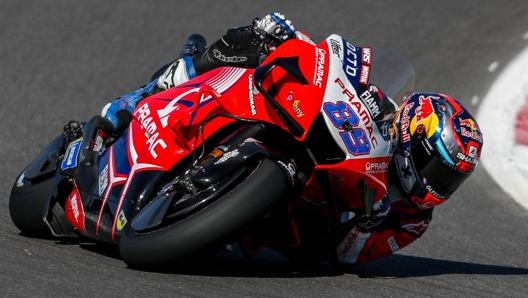 Jorge Martin a Portimao prima della caduta. Epa