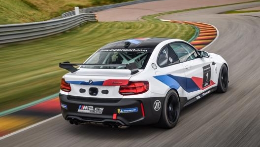 La Bmw M2 CS Racing eroga fino a 450 Cv e 550 Nm di coppia