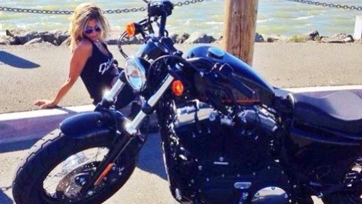 Maddalena Corvaglia e la sua Harley