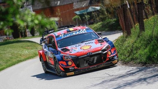 La Hyundai i20 del belga Thierry Neuville al Rally di Croazia