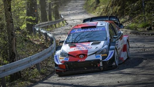 Il campione del mondo Sébastien Ogier su Toyota Yaris al Rally di Croazia