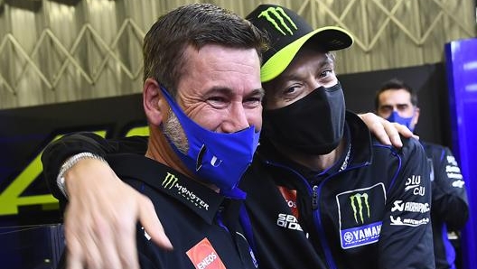 Alex Briggs con Valentino Rossi. Milagro