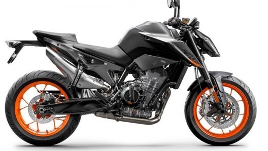 Oltre che nel classico arancione Ktm, la Duke 890 è disponibile anche nera