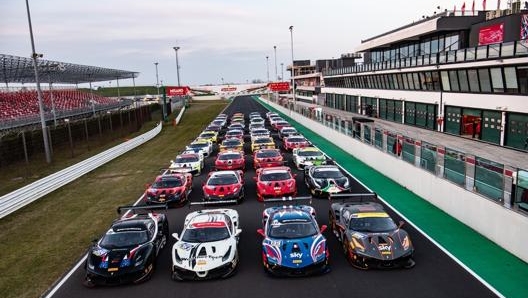 Le Ferrari 488 Challengo Evo impegnate a Misano nelle Finali Mondiali