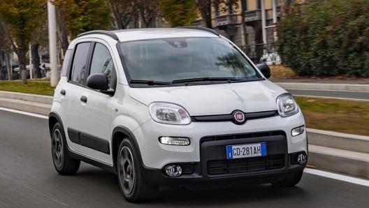 La Fiat Panda ibrida parte da 13.900 euro, con lincentivo scende a 10.400 euro se si rottama una vecchia auto