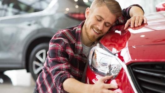 L’auto rimane il mezzo di trasporto preferito dai giovani