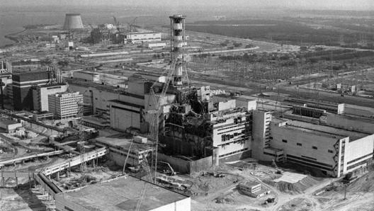 Unimmagine tristemente celebre: il reattore numero 4 della centrale nucleare di Chernobyl