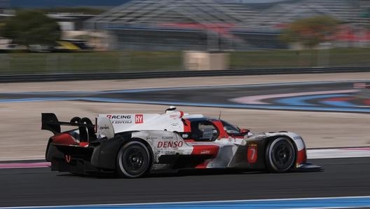 La hypercar Toyota GR010 Hybrid nei test pre-stagionali 2021