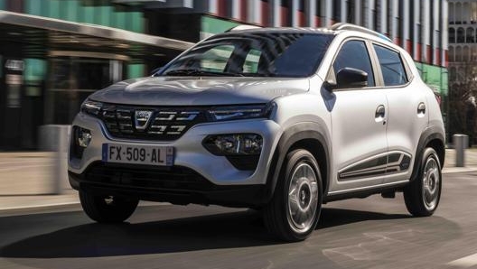 Il peso dichiarato della Dacia Spring è di 970 kg