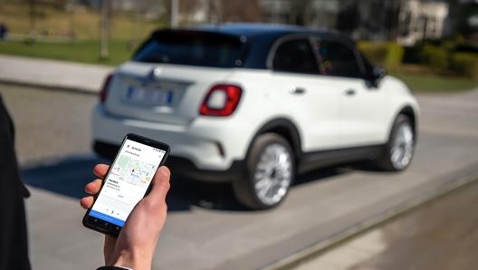 Assistente Google e comando “My Fiat” per connettersi alla propria 500 da remoto