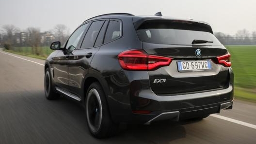 Nei percorsi misti e tortuosi emerge la notevole sportività tipica delle Bmw