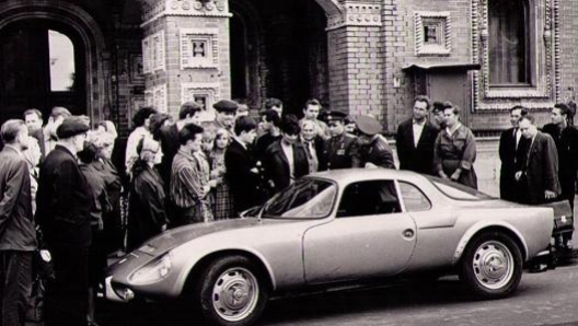 Di certo la sportivissima Djet non passava inosservata sulle strade sovietiche, così come il suo proprietario. Club René Bonnet - Matra Sports