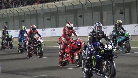 Immagine dei piloti in griglia poco prima della partenza del GP del Qatar. Getty