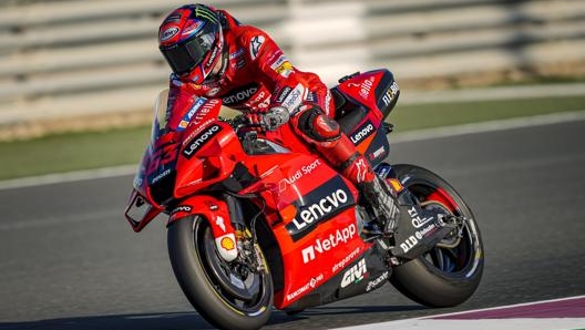 Pecco Bagnaia in azione con la Ducati ufficiale