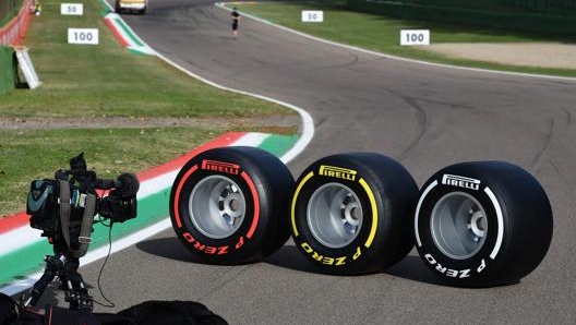 Le gomme soft, medium e hard all’Autodromo di Imola nel 2020. Afp