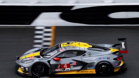 La Corvette numero 4, prima in classe Gtlm al via della 24 Ore di Daytona 2021. Facebook/Imsa