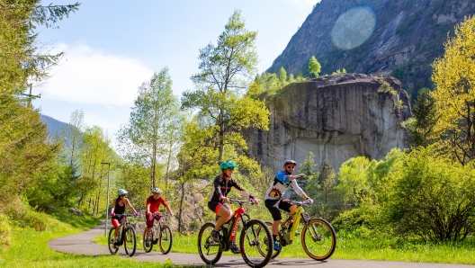 Lo scenario alpino della Bassa Valtellina, in Lombardia, non distante dal Lago di Como