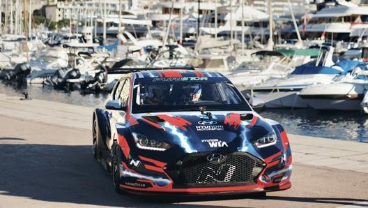 La Hyundai Veloster N Etcr elettrica ha una potenza di 680 cavalli