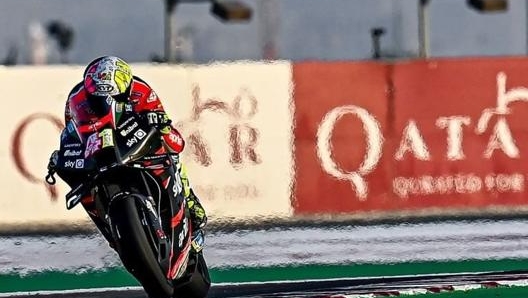 Aleix Espargaro in azione con l’Aprilia MotoGP