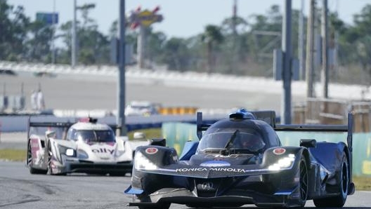 La Acura guidata da Ricky Taylor duranta la 24 Ore di Daytona. Lapresse