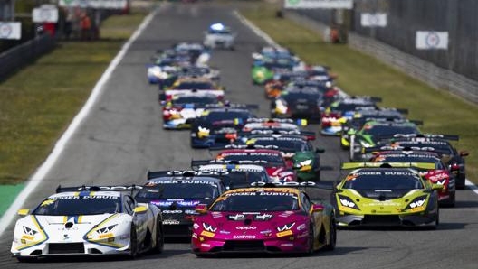 Iscritte al primo round del Lamborghini Super Trofeo Europe 30 vetture Huracán