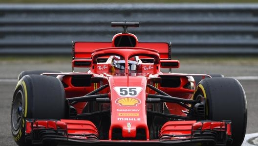 Carlos Sainz in azione con la Ferrari a Fiorano. Getty