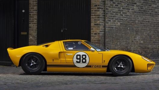 Dalle vecchie glorie del Motorsport alle moderne hypercar: su Classicdriver ce n’è per tutti i gusti. Fiskens