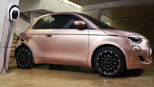 La nuova Fiat 500 elettrica