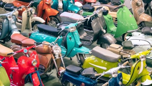 Alcune delle moto e scooter all'asta