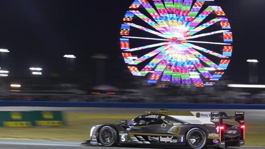 Una Cadillac della classe DPi alla 24 ore di Daytona. Ap