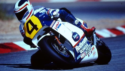 Freddie Spencer nel 1985 con la Honda Nsr 500