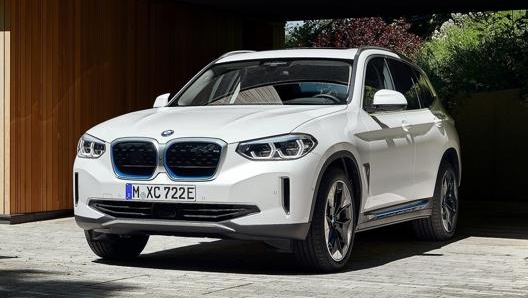 La nuova BMW iX3