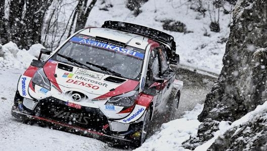 Sebastien Ogier con la sua Toyota. Epa