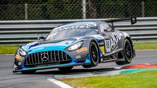 La Mercedes-Amg Gt3-R seconda alla 3 Ore di Monza