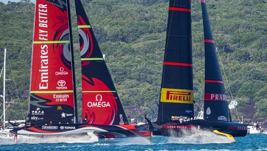 Te Rehutai e Luna Rossa Prada Pirelli nell’Hauraki Gulf