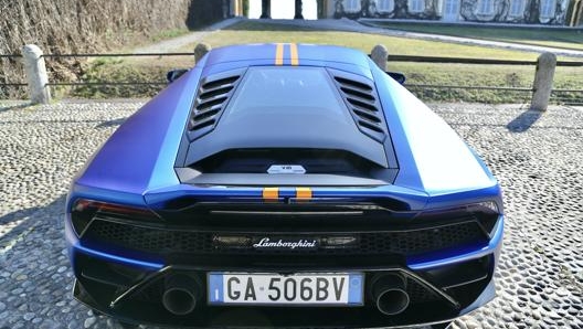 Lamborghini Huracan Evo monta il V10 aspirato da 5,2 litri che eroga 640 Cv