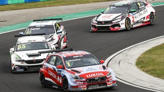 La serie Fia World Touring Car Cup nel 2021 prevede 8 round, 16 gare, tra Europa e Asia