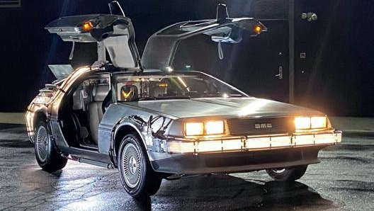 La replica della DeLorean del film che va all'asta