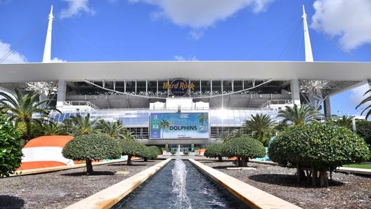 L’ingresso principale dell’Hard Rock Stadium, a nord di Miami. Afp