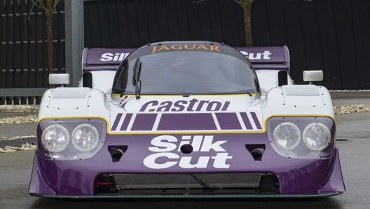 Uno dei tre esemplari esistenti di Xjr-11 è attualmente in vendita in vendita