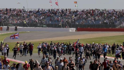 Pubblico al GP della Gran Bretagna in un'edizione del decennio scorso. Epa