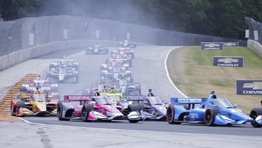 La gara al circuito Road America. Ap