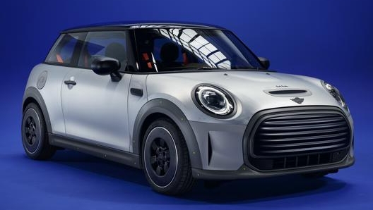 La Mini Strip è progettato il designer britannico Paul Smith